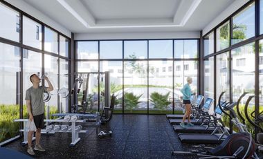 CASA EN VENTA EN CANCUN DE 3 HABITACIONES CON ALBERCA Y GIMNASIO
