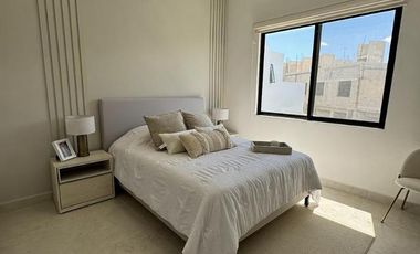 CASA EN VENTA EN CANCUN DE 3 HABITACIONES CON ALBERCA Y GIMNASIO