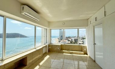 Departamento en Islas del Sol, Zona Dorada, Mazaatlán, Sinaloa.