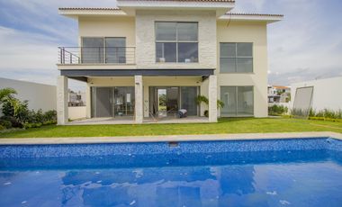 CASA EN PREVENTA PARAISO COUNTRY CLUB