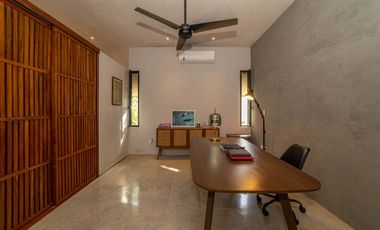 Impresionante Villa cerca del mar en Venta , residencial Selvamar Playa del Carmen