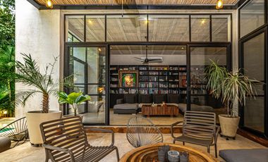 Impresionante Villa cerca del mar en Venta , residencial Selvamar Playa del Carmen