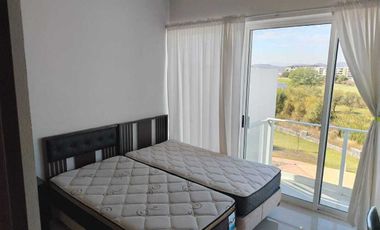 Departamento de lujo frente al Green en Zibata