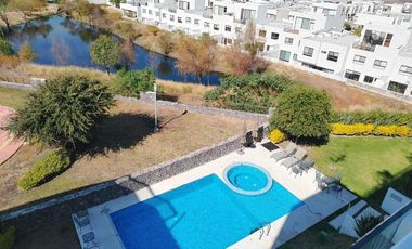 Departamento de lujo frente al Green en Zibata