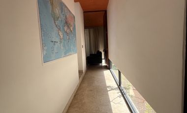 Venta o Renta Residencia en Privada frente al Campo de Golf Yucatán Countty Club