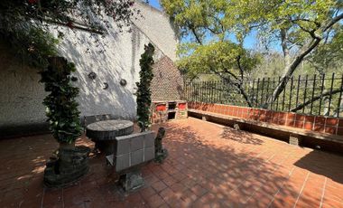 Casa con Jardín para Remodelar en San Jerónimo Lídice