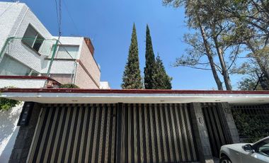 Casa con Jardín para Remodelar en San Jerónimo Lídice