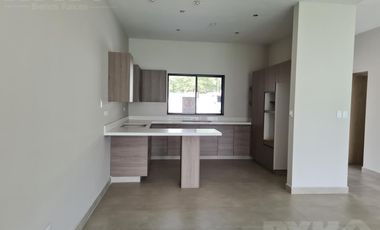 Casa - Fraccionamiento Altares Residencial