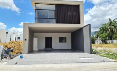 Casa - Fraccionamiento Altares Residencial