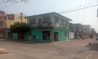 Casa en venta en Martínez de la Torre en contra esquina del INE