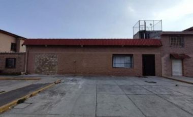Edificio Comercial en la crespa