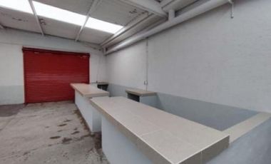 Edificio Comercial en la crespa