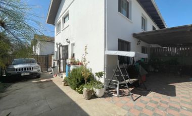 Vendo centrica casa en Viña del Mar.