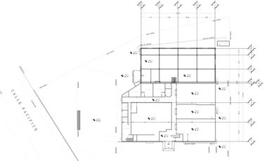 Edificio Comercial en venta o renta en Parque Industrial La Mesa