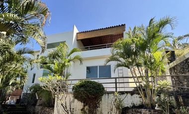 Casa en Fraccionamiento Lomas de Cuernavaca