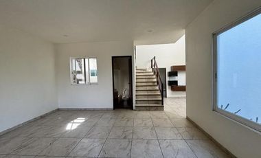 Casa en Fraccionamiento Lomas de Cuernavaca