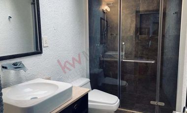 Se vende casa en cerrada en Bosques de la Herradura
