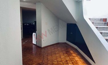 Se vende casa en cerrada en Bosques de la Herradura