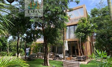 VILLA EN CAMPO DE GOLF EN LA RIVIERA MAYA