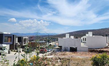 Terreno Fraccionamiento privado Zona de Hospitales Cañadas del Bosque
