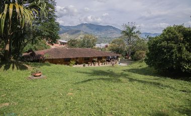 CASA CAMPESTRE en VENTA en Copacabana Vereda Yarumito Copacabana