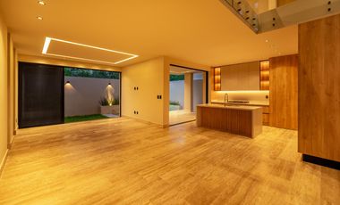 Casa en  VENTA Vía Cumbres