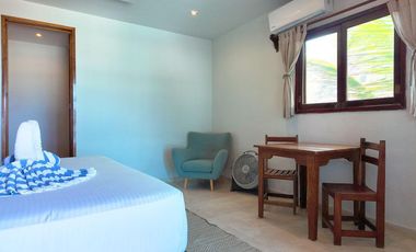 VENTA HOTEL EN TULUM A PIE DE PLAYA CON 16 HABITACIONES Y PENTHOUSE