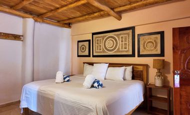 VENTA HOTEL EN TULUM A PIE DE PLAYA CON 16 HABITACIONES Y PENTHOUSE