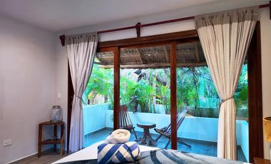 VENTA HOTEL EN TULUM A PIE DE PLAYA CON 16 HABITACIONES Y PENTHOUSE
