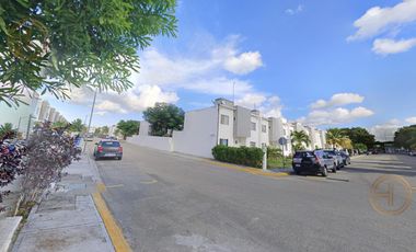 Casa en VENTA EN LOS OLIVOS PLAYA DEL CARMEN, QUINTANA ROO