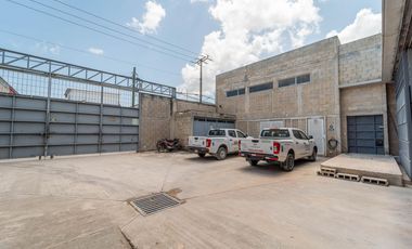 Local con oficinas en venta casi en Av. Donaldo Colosio