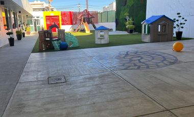 VENTA TERRENO COMERCIAL QUERETARO JURIQUILLA CON PREESCOLAR FUNCIONANDO