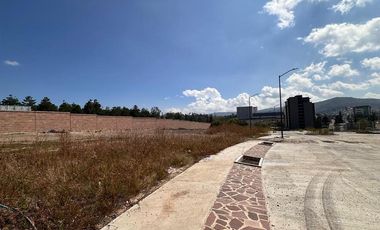Terreno en Venta en Paseo de Altozano Fraccionamiento privado