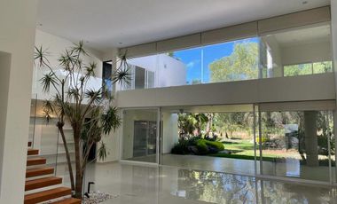Casa con Alberca Jurica Campestre en Venta