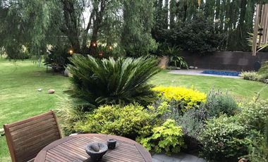 Casa con Alberca Jurica Campestre en Venta