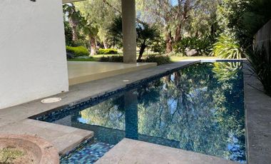 Casa con Alberca Jurica Campestre en Venta