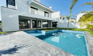 Casa en Fraccionamiento Paraíso Country Club