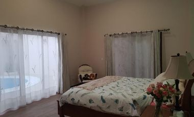Hermosa casa EN VENTA de una planta con alberca en Pedregal de San Antonio