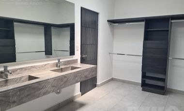 Casa - Fraccionamiento Altares Residencial