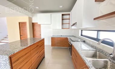 Casa en  Burgos Bugambilias