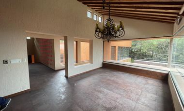 Casa en venta- Club de Golf Los Encinos