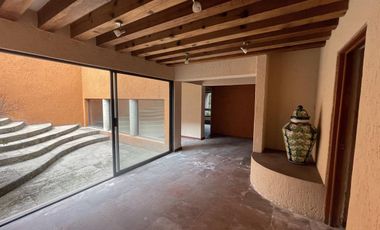 Casa en venta- Club de Golf Los Encinos
