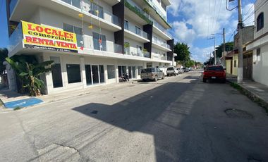 AMPLIO LOCAL EN VENTA EN PLAYA DEL CARMEN EN ESQUINA CON AFLUENCIA VEHICULAR.
