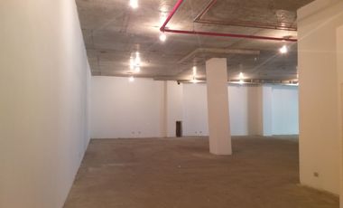 ARRIENDO Local Comercial 421,70 m2, Santiago Centro