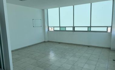 RENTA DE OFICINA EN EDIFICIO CORA EN SAN MATEO ATENCO