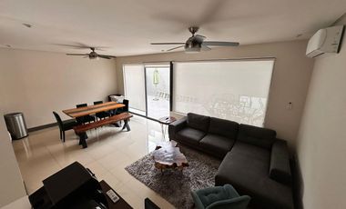 Casa en  Renta en Fontana Residencial, Santiago NL