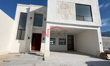 CASA EQUIPADA Y NUEVA EN RENTA EN RESIDENCIAL DE ARTEAGA