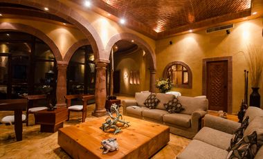 Casa Colonial de 7 Habitaciones en Venta en Isla Mujeres