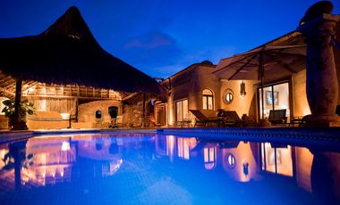 Casa Colonial de 7 Habitaciones en Venta en Isla Mujeres