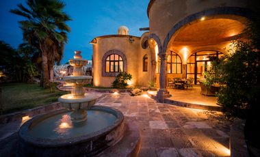 Casa Colonial de 7 Habitaciones en Venta en Isla Mujeres